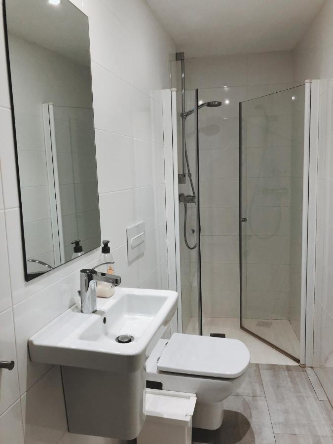 Apartaments El Cine Roses Luaran gambar