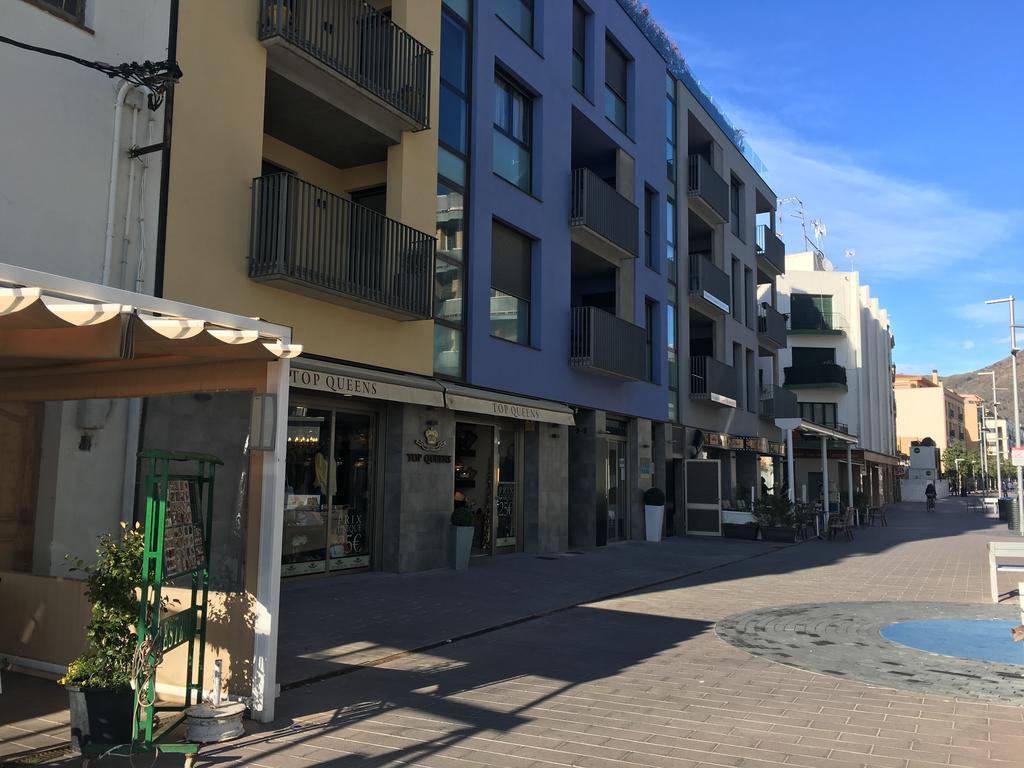 Apartaments El Cine Roses Luaran gambar